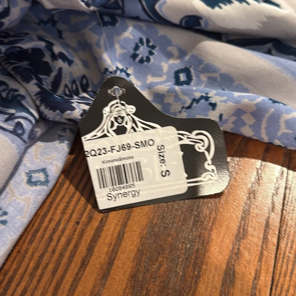 Angie Blue and Gray Patterned Kimono - Picture 4 of 4